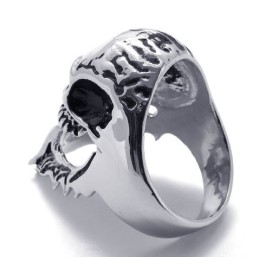 Valintasi Väriloistoa Varten, Jotta Sinulla On Pitkä Tarina Titaanirenkaasta