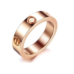 Laadukkaan Ruuvilla Varustetun Titaanirenkaan Kuningatar