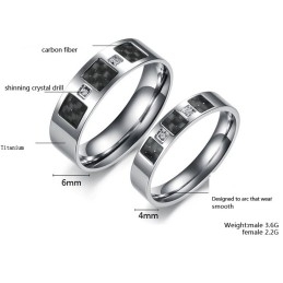 Korkealaatuinen Titaanisormus Rakastavaisille