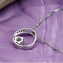 Vakaalaatuinen Naisten Ytimekäs Platinapinnoitettu Titaanikaulakoru
