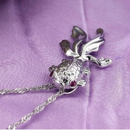 Helppokäyttöinen Naaraskalan Muotoinen Platinapäällysteinen Titaanikaulakoru