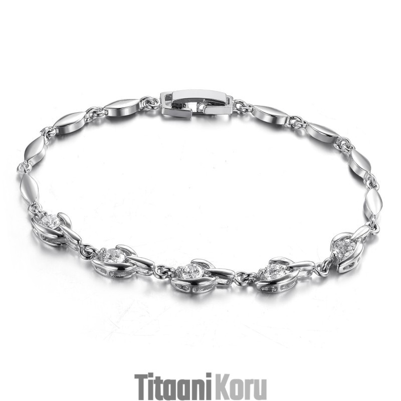 Helppokäyttöinen Naisten Platinapinnoitettu Titaanirannekoru