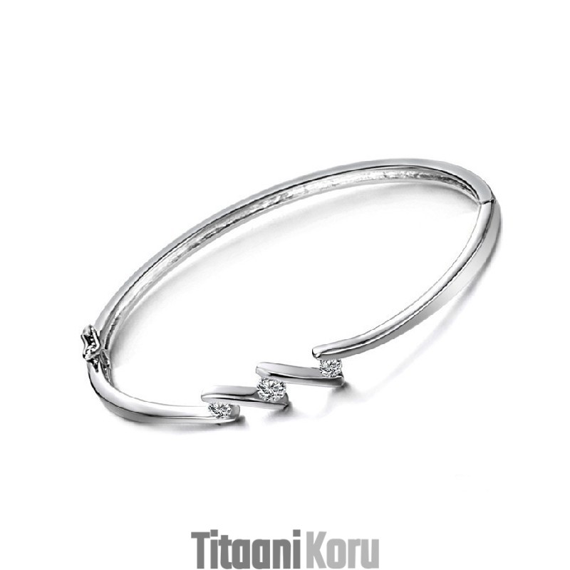 Laadun Ja Määrän Taattu Naisten Allergiaton Platinapinnoitettu Titaanirannekoru Strassilla