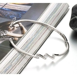 Laadun Ja Määrän Taattu Naisten Allergiaton Platinapinnoitettu Titaanirannekoru Strassilla