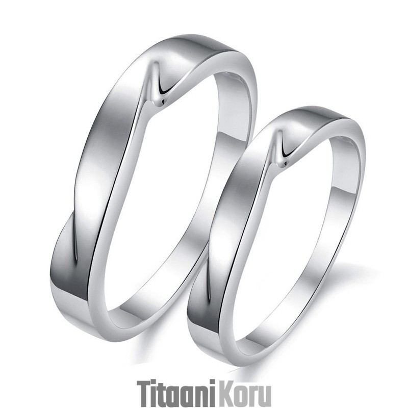 Laadun Ja Määrän Taattu Ytimekäs Platinapinnoitettu Titaanisormus Rakastavaisille Laadun Ja Määrän Taattu Ytimekäs Platinapinnoitettu Titaanisormus Rakastavaisille