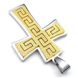Titaaniristiriipuskaulakoru (Vapaa Ketju)
