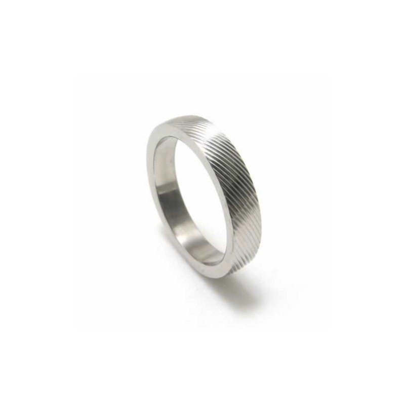 Ristijyväinen 4 Mm Titaanisormus Ristijyväinen 4 Mm Titaanisormus