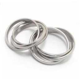 Kolme Ympyrää 8 Mm Titaanisormus