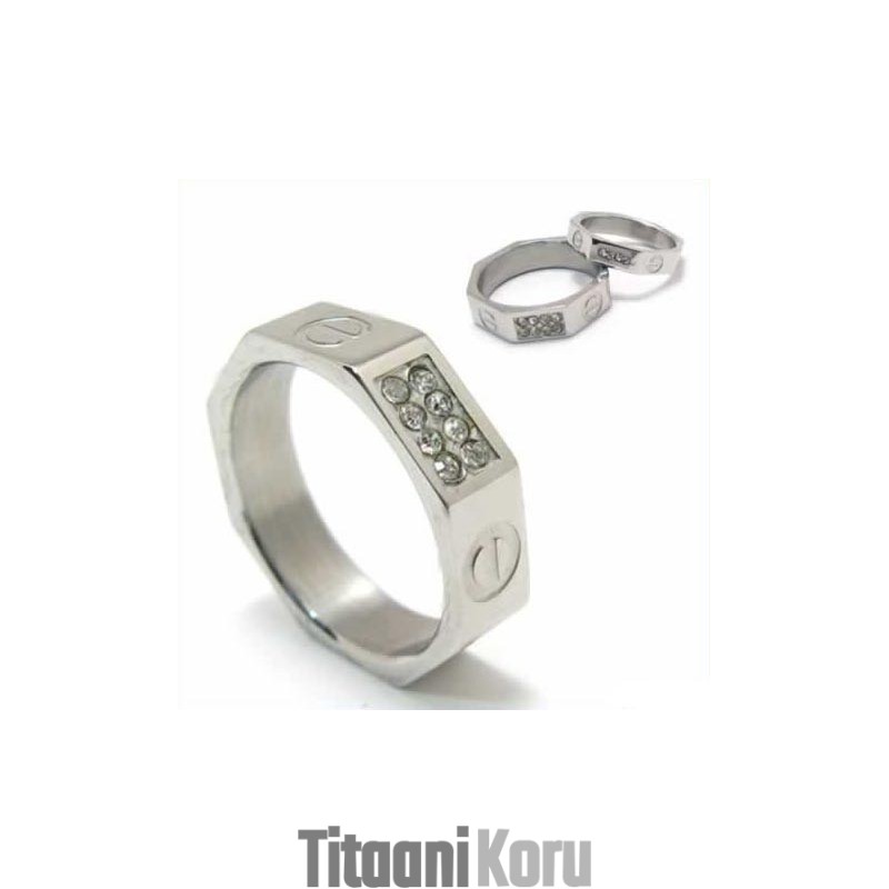 Timanttisarjalla Ja Titaanilla Koristeltu 6 Mm:N Hovisormus