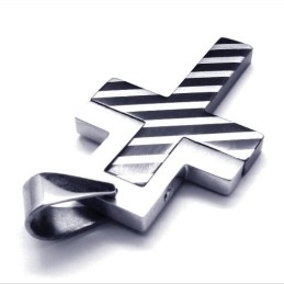 Uusi Tyylinen Punottu Risti-Titaaniriipus