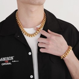 Kuubalainen Ketju Titaanirannekoru Miehille