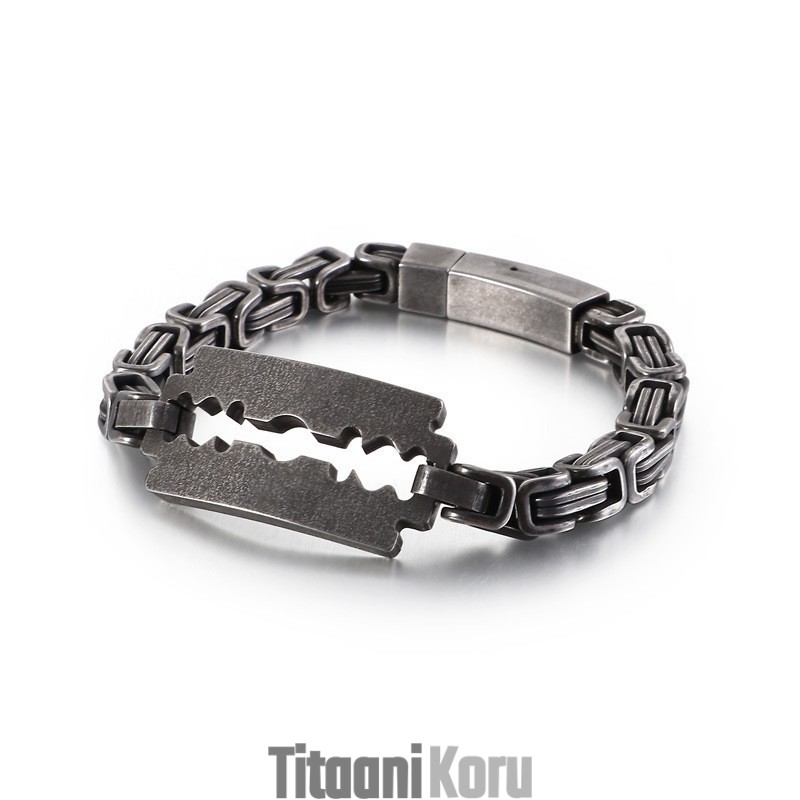 Titaani-Keisariketjun Terällä Kaareva Levyinen Vuorovesikoru