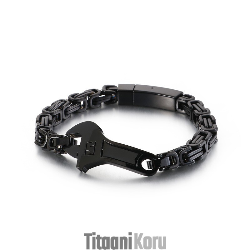 Cool Wrench Back Type -Kaareva Levyinen Miesten Titaanirannekoru Cool Wrench Back Type -Kaareva Levyinen Miesten Titaanirannekoru