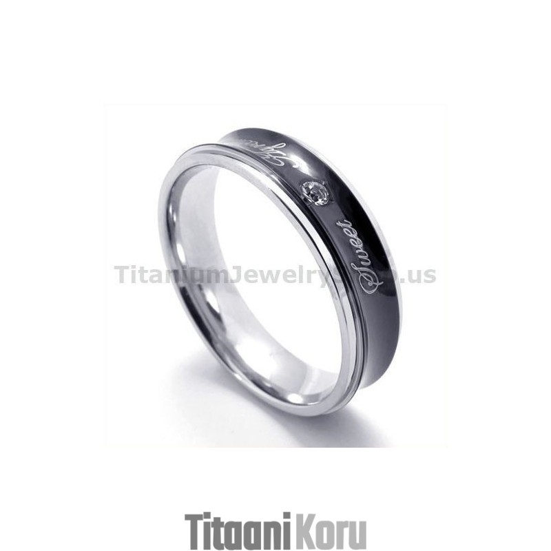 Sweetheart-Musta Titaanisormus Timantilla Sweetheart-Musta Titaanisormus Timantilla