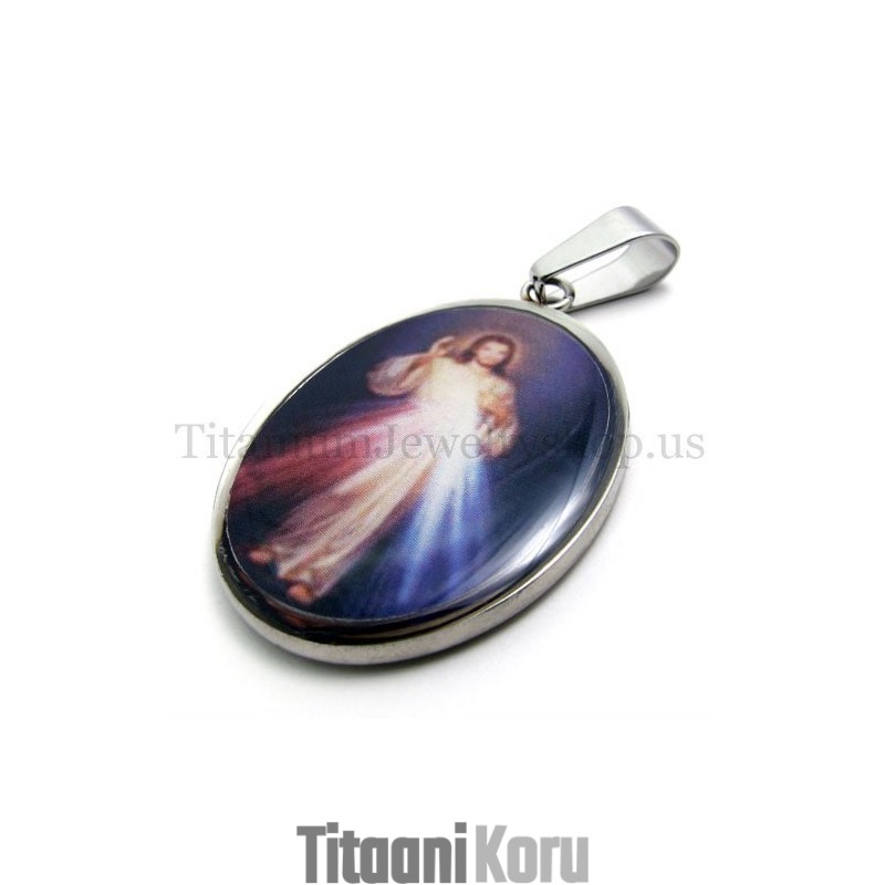 Madonna-Sarjan Titaaniriipus