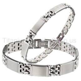 Titaanista Valmistetut Rakastavaisten Riipukset