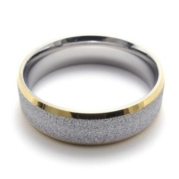 Kultainen Koristehelmi-Titaanisormus