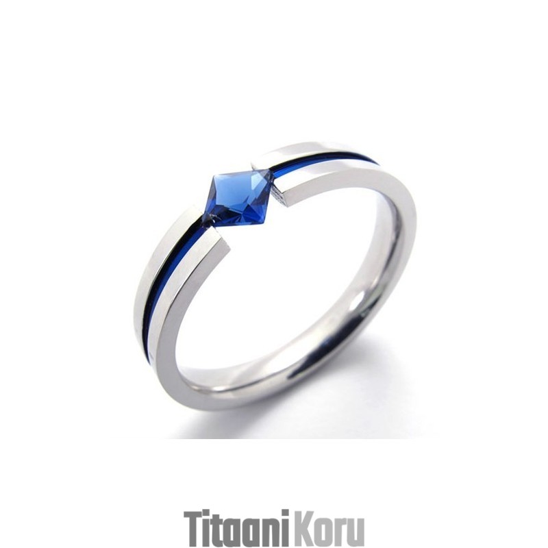 Sininen Timantti-Titaanisormus Sininen Timantti-Titaanisormus