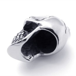 Musta Timanttikalkoriipus, Titaanipääkallo