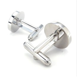 Kaunis Muotoilu Kauniit Värit Huippulaatuiset Titaanikalvosinnapit